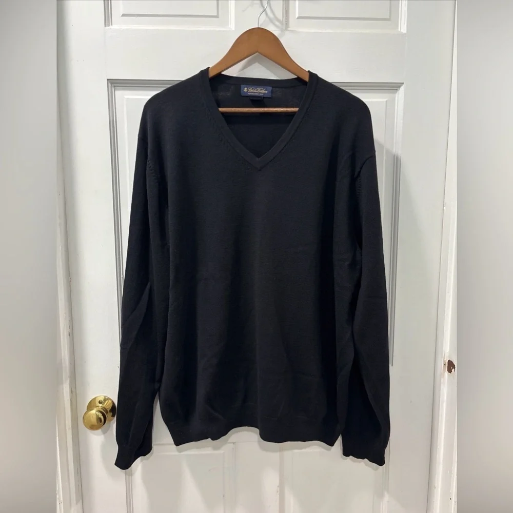Brooks Brothers Men’s Merino Wool Blend V-Neck Sweater Size XL Black Long Sleeve